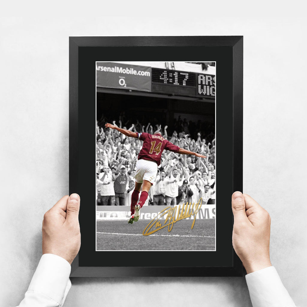 Thierry Henry Contrast Icon A3 framed print, view 3